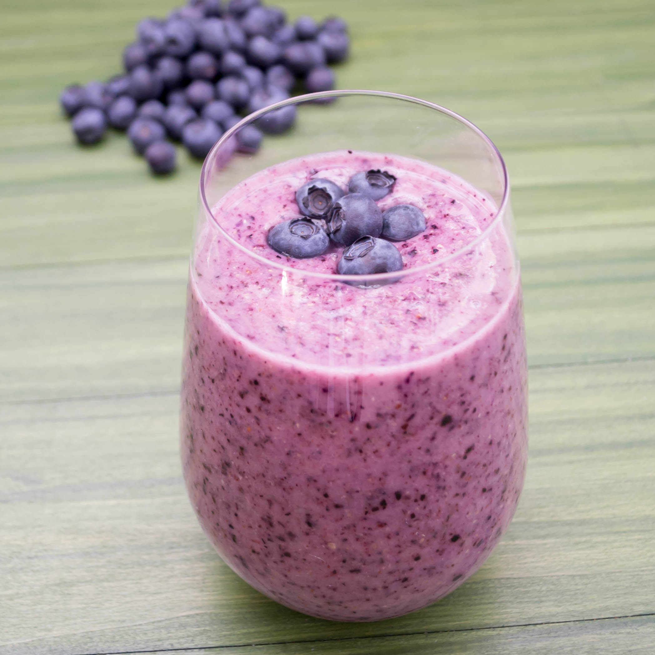 BLUEBERRY SMOOTHIE